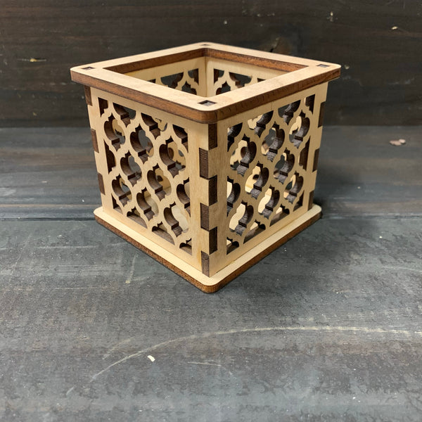 Moroccan Trellis Quatrefoil - Tea Light Holder.